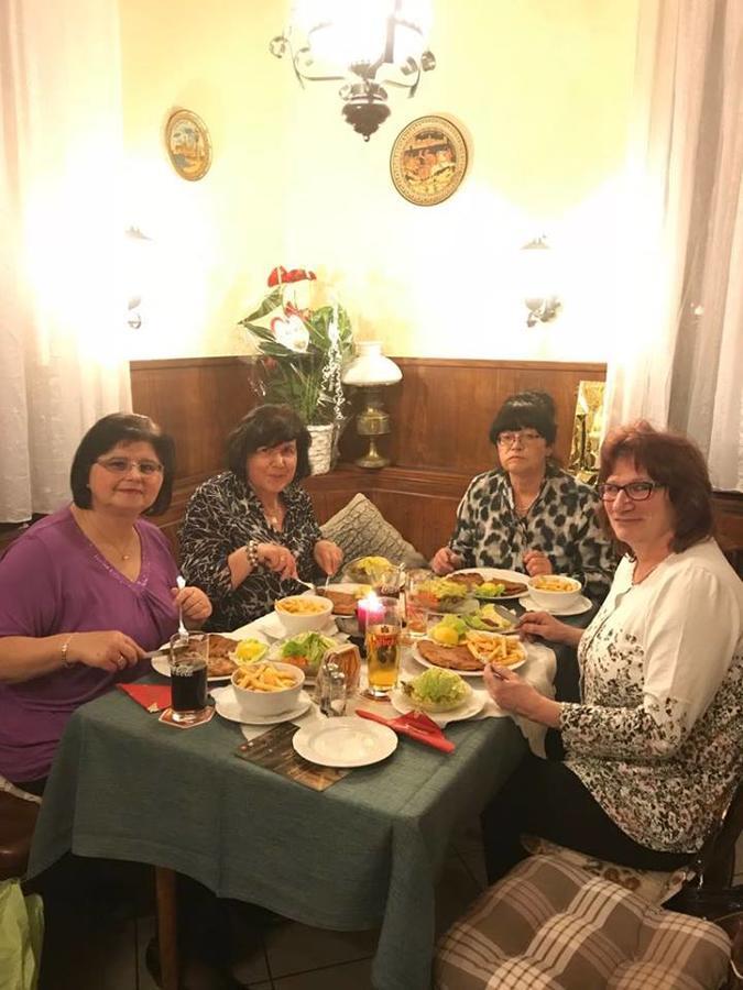 Gasthaus Hirschberg Ludwigsburg Bagian luar foto